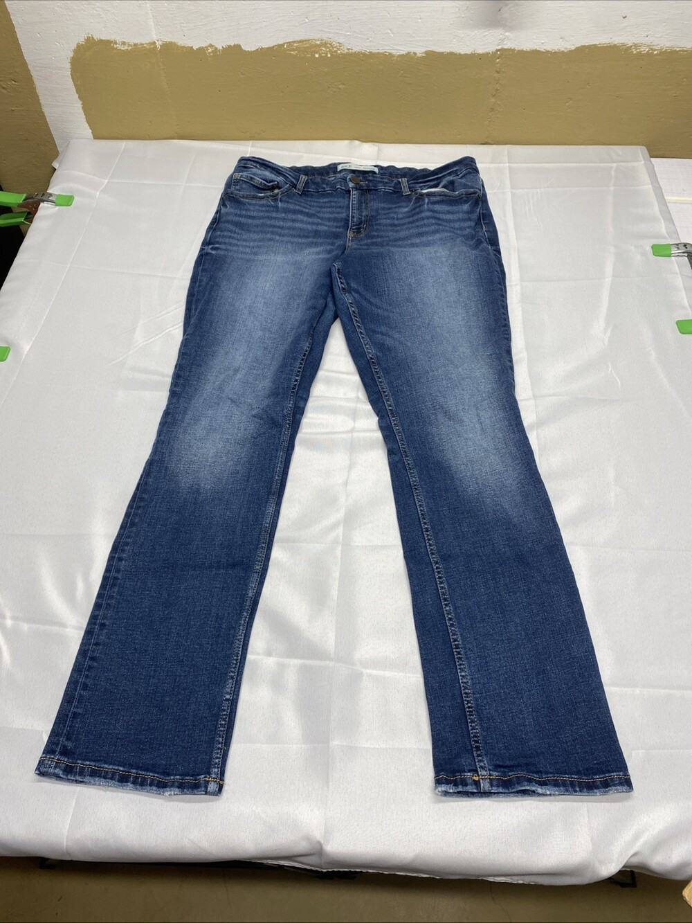 BKE Payton Straight Jeans Size 36x31.5 Blue Denim Mid Rise